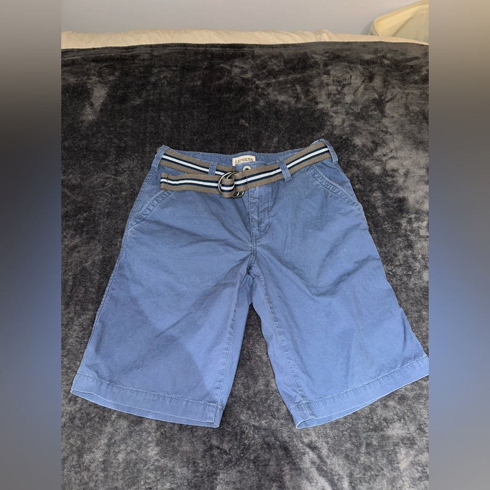 EXPRESS Vintage Men’s Blue Shorts with Belt (SIZE: WAIST 30)